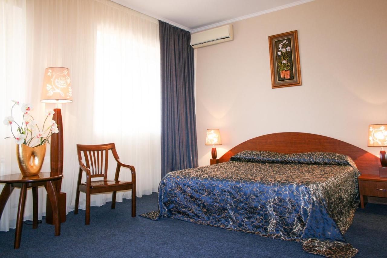 Rahat Hotel أكتاو المظهر الخارجي الصورة